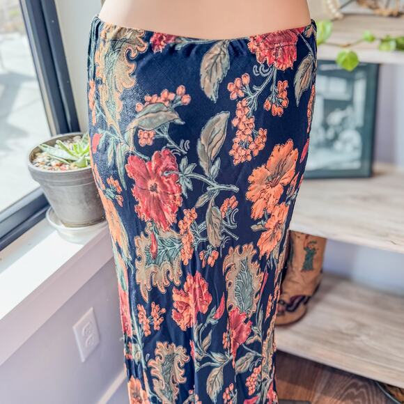 Salaam! Autumn Vibes Bold Floral Maxi Skirt w/ Elastic Waistline, Women's M/L - Picture 10 of 12